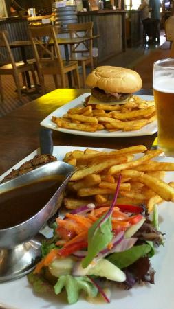 New Royal Hotel - Gold Coast 4U 0