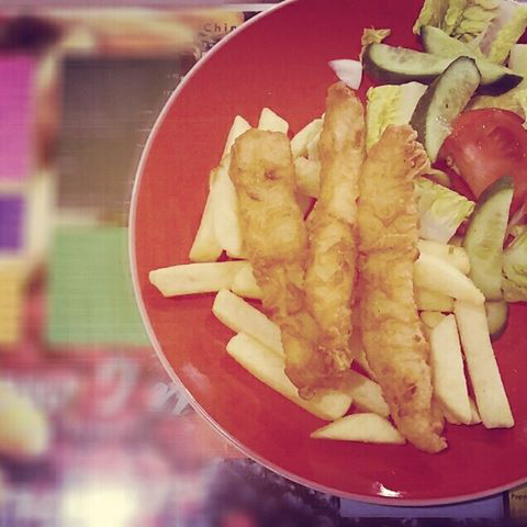 Chow In - Accommodation Gold Coast 0