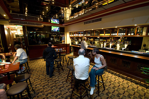 The Coach & Horses Hotel - Accommodation Gold Coast 3