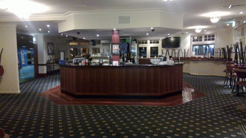 Lion Rampant Hotel - Gold Coast 4U 2