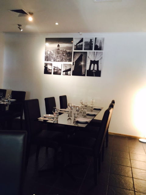 Aurora’s Ristorante & Pizzeria - 1 Gold Coast 5
