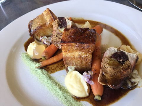 Flame Hill Vineyard & Restaurant - Gold Coast 4U 0