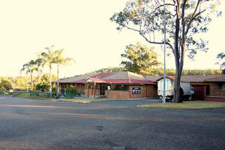 Bushland Tavern - Gold Coast 4U 1