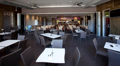 The Avenues Tavern - Gold Coast 4U 1