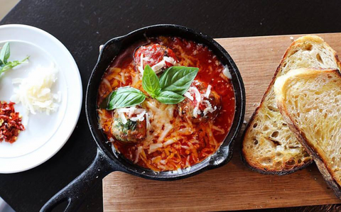 Francie’s Pizzeria - Accommodation Gold Coast 2
