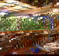 Fins Restaurant - 1 Gold Coast