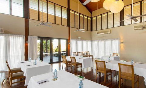 The Deck Poolside Bar & Restaurant - Gold Coast 4U 11