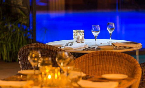 The Deck Poolside Bar & Restaurant - Gold Coast 4U 2