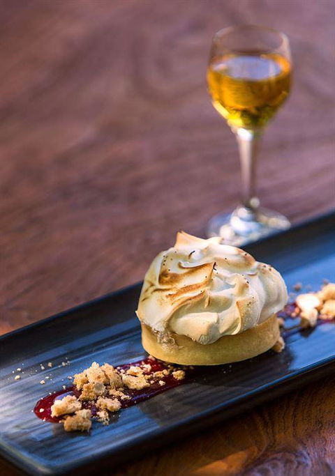 The Deck Poolside Bar & Restaurant - Gold Coast 4U 4