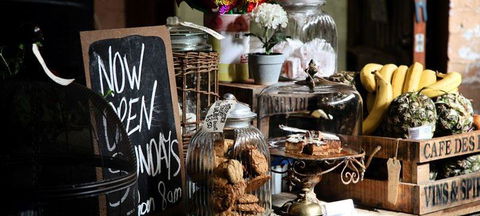 Worn-Out-Wares Cafe - Accommodation Gold Coast 1