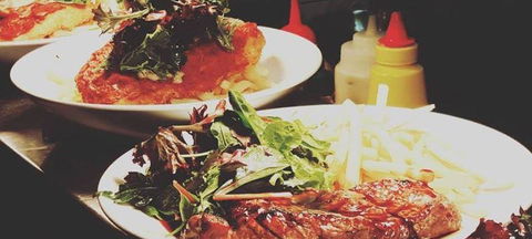 Jackpot Dining - Accommodation Gold Coast 0