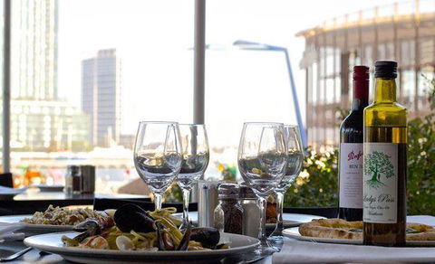 Renzo's Bar Cafe Italiano - Accommodation Gold Coast 11