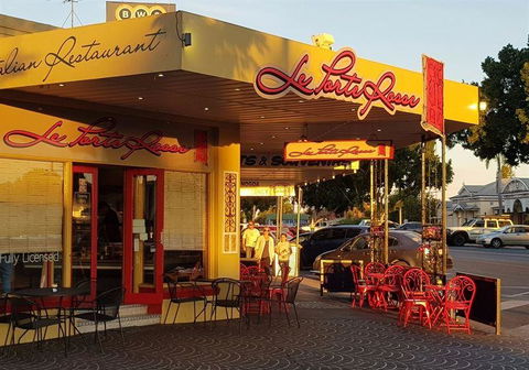 Mon Komo Hotel Restaurant Caribbee - Accommodation Gold Coast 2