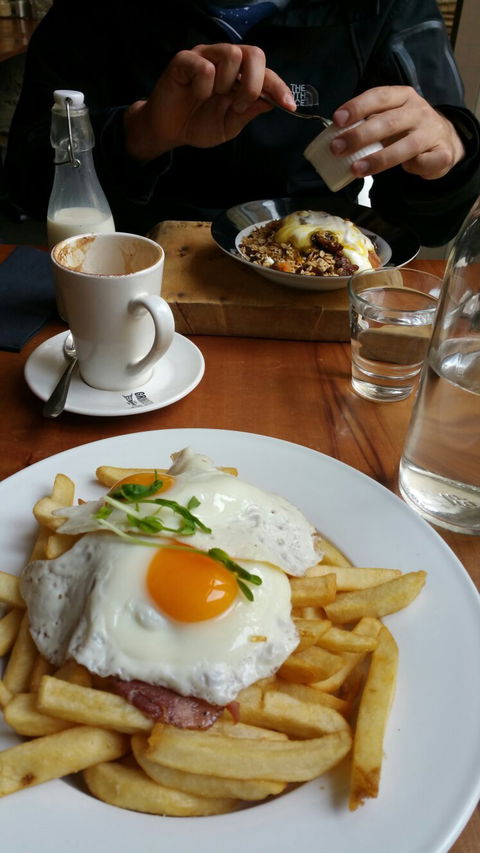 Zum Cafe - Gold Coast 4U 9