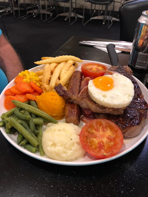 Commercial Hotel - Accommodation Gold Coast 8