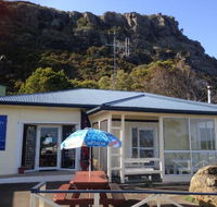Nut Rock Cafe - Accommodation Gold Coast