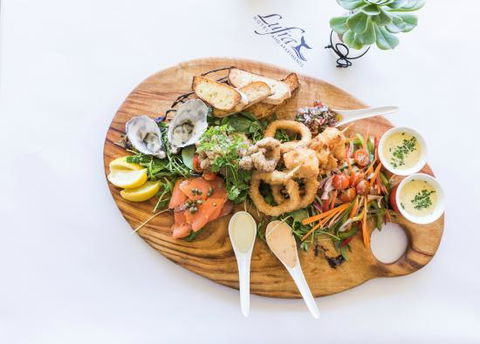 Pavement Restaurant At Lufra Hotel And Apartments - 1 Gold Coast 0