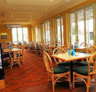Pembroke Hotel Restaurant - Accommodation Gold Coast