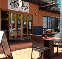 Moments Cafe - Gold Coast 4U