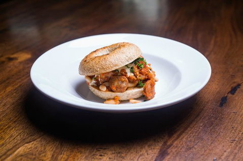 Famished On Frasers - Accommodation Gold Coast 0