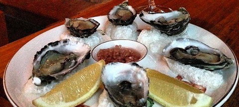 The Dining Haul - 1 Gold Coast 0