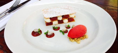 The Trustee Bar & Bistro - Accommodation Gold Coast 2