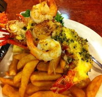 The Cray Seafood  Grill Restaurant - 1 Gold Coast