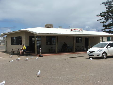 Barnacles Food Bar - Accommodation Gold Coast 0