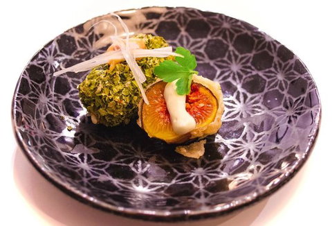 Mikis Open Kitchen - Accommodation Gold Coast 0