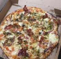 Domino's Pizza Doubleview - Gold Coast 4U