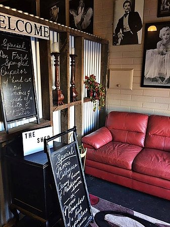 Northside Tavern Shed Restaurant - Accommodation Gold Coast 0