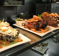 Carmel's Cafe Bar and Grill - Accommodation Gold Coast