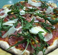 Wood Oven Gourmet Pizza - Gold Coast 4U