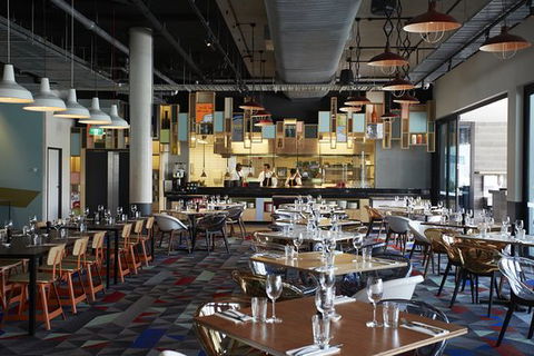 Atura Roadhouse Bar And Grill - 1 Gold Coast 0