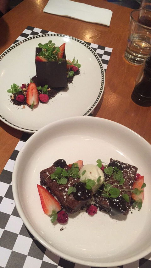 Atura Roadhouse Bar And Grill - 1 Gold Coast 5