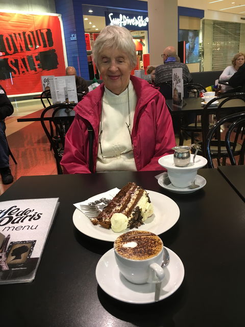 Cafe De Paris - 1 Gold Coast 3