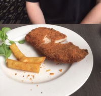 Paradise Hotel Bistro - Gold Coast 4U