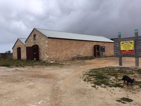 Mt Dutton Bay Woolshed Cafe - Accommodation Gold Coast 0