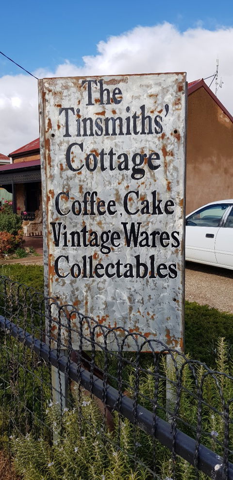 The Tinsmith's Cottage - Gold Coast 4U 4