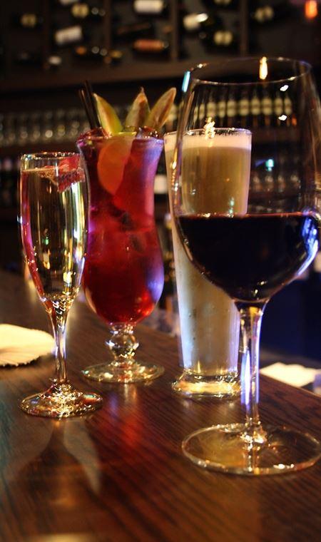 Village Lane Cafe & Wine Bar - 1 Gold Coast 4