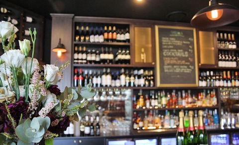 Village Lane Cafe & Wine Bar - 1 Gold Coast 5