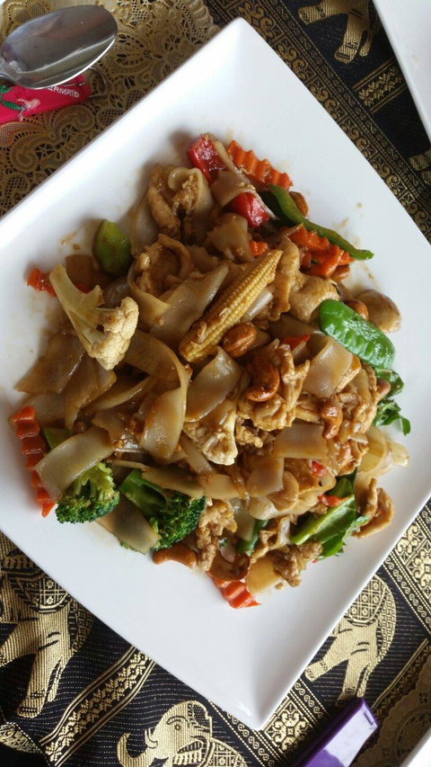 Kob's Thai Kitchen - Accommodation Gold Coast 4