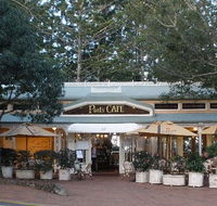 Poets Restaurant and Cafe  Main Street Gallery