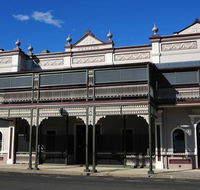 Warwick Hotel - Accommodation Gold Coast