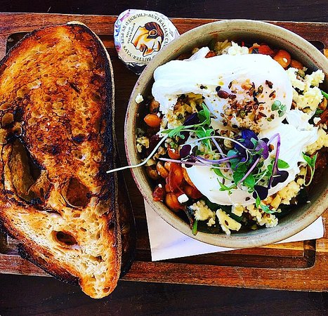 Avenue Road Cafe - 1 Gold Coast 0