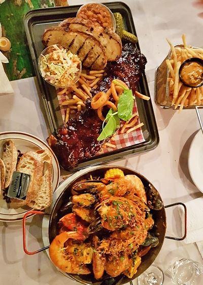 CJ's Crab Shack - Accommodation Gold Coast 6