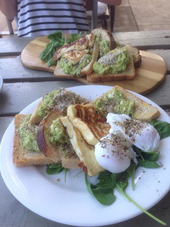 Esher Street Cafe & Deli - Gold Coast 4U 0