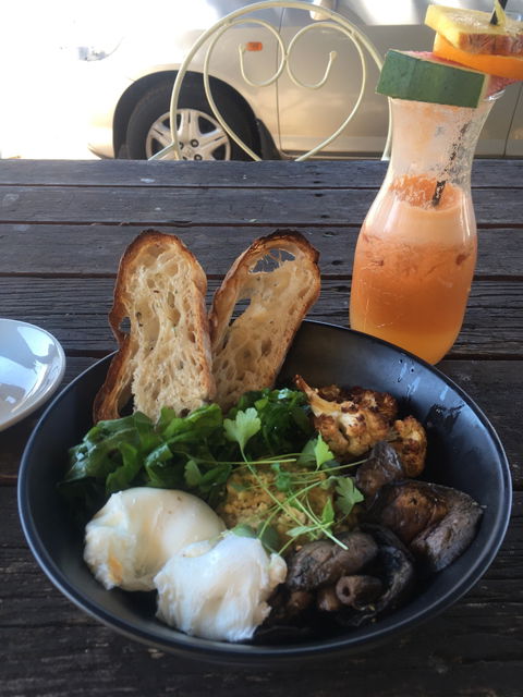 French Twist - Accommodation Gold Coast 4