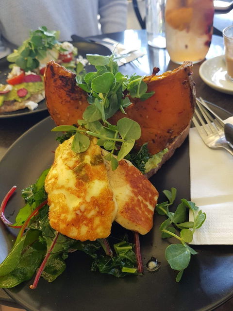 French Twist - Accommodation Gold Coast 6