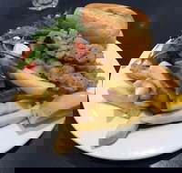 EJ's Bistro - Centrals Sports Club Trinity Beach